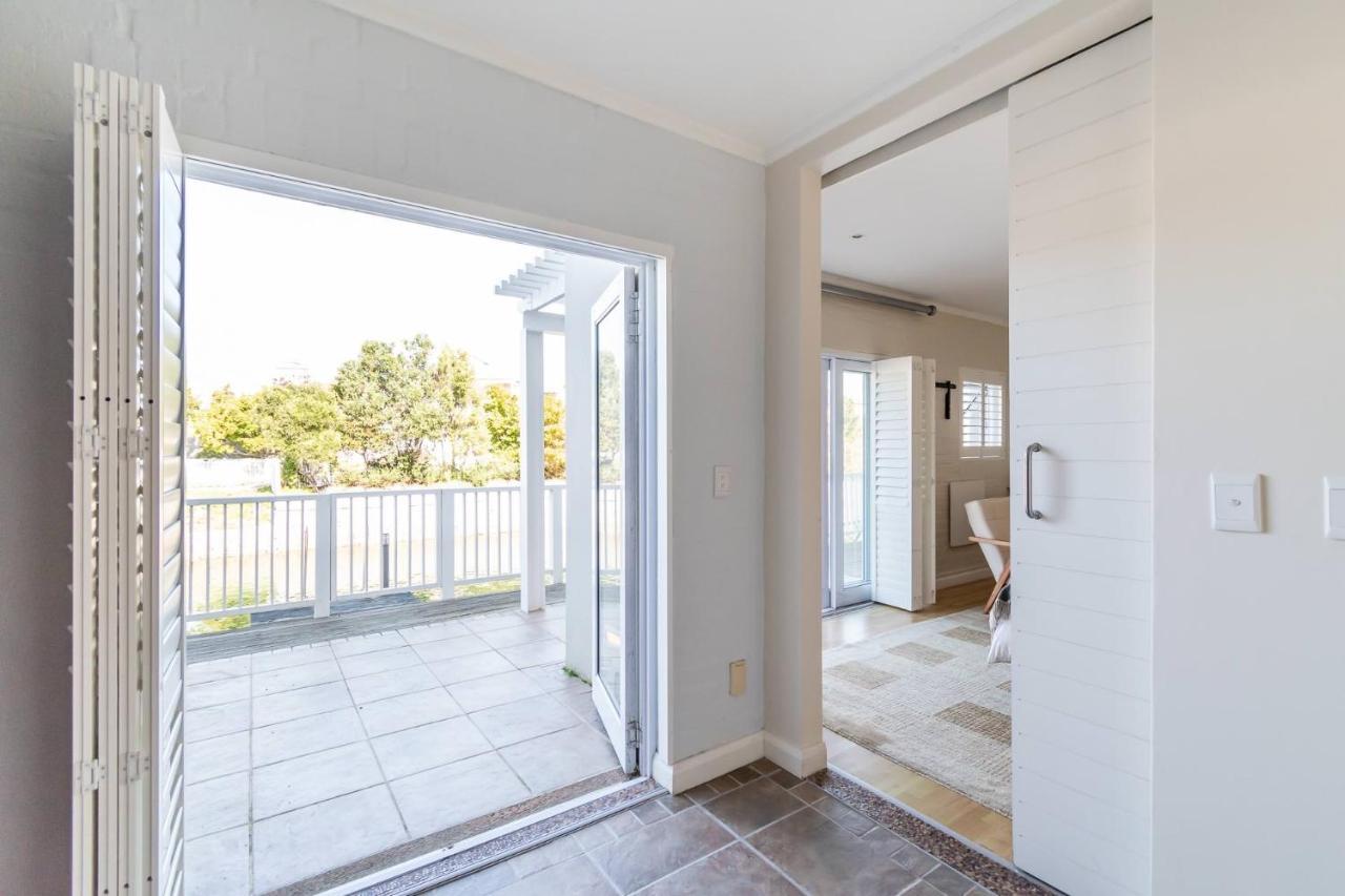 Trendy Get-Away On The Canals, Thesen Islands Knysna Exteriör bild