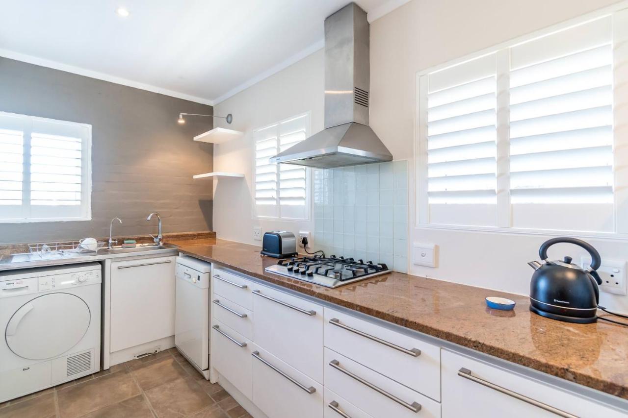 Trendy Get-Away On The Canals, Thesen Islands Knysna Exteriör bild